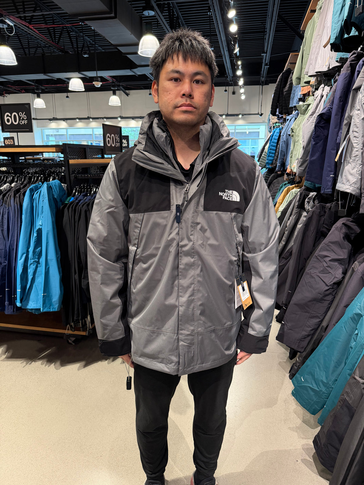 北臉 男生 Bandon雪地三合一[內裡真羽絨600] - 灰黑撞色