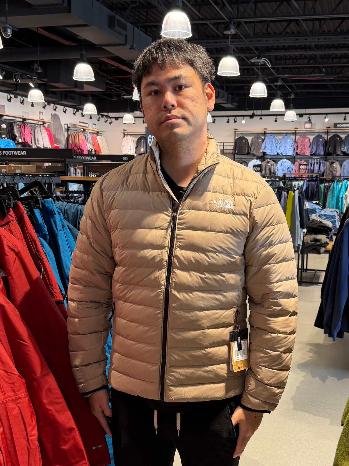 北臉 男生 真羽絨外套 700 - 奶茶