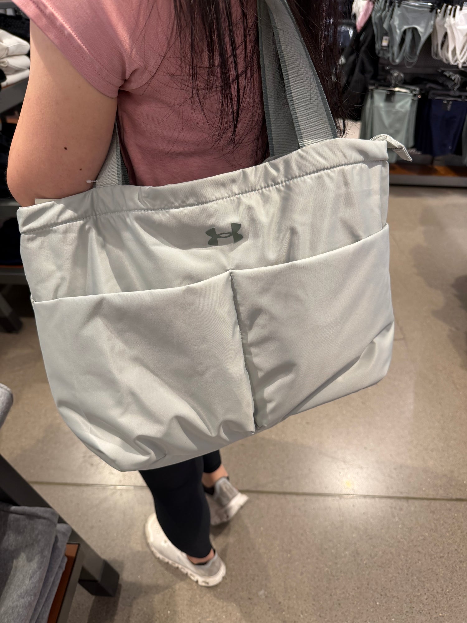 UA Studio Lite 輕便拉鏈托特包 16L