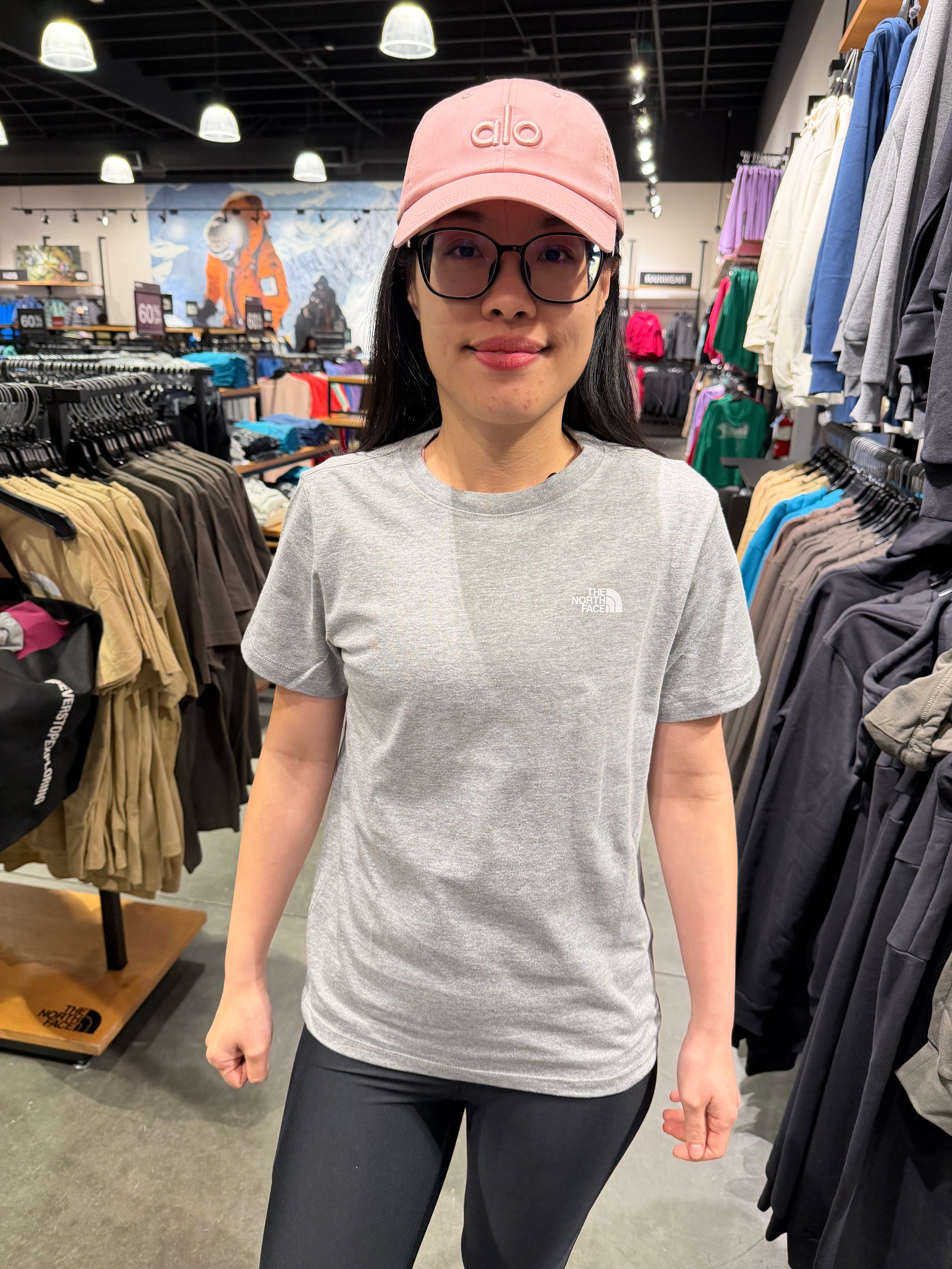 北臉 女生 小logo短T