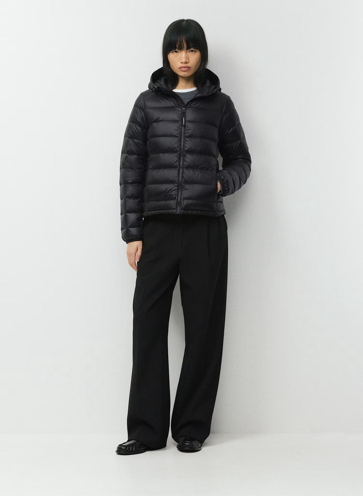 Aritzia 女生 Superpuff 好收納真羽絨外套 800 - 黑色
