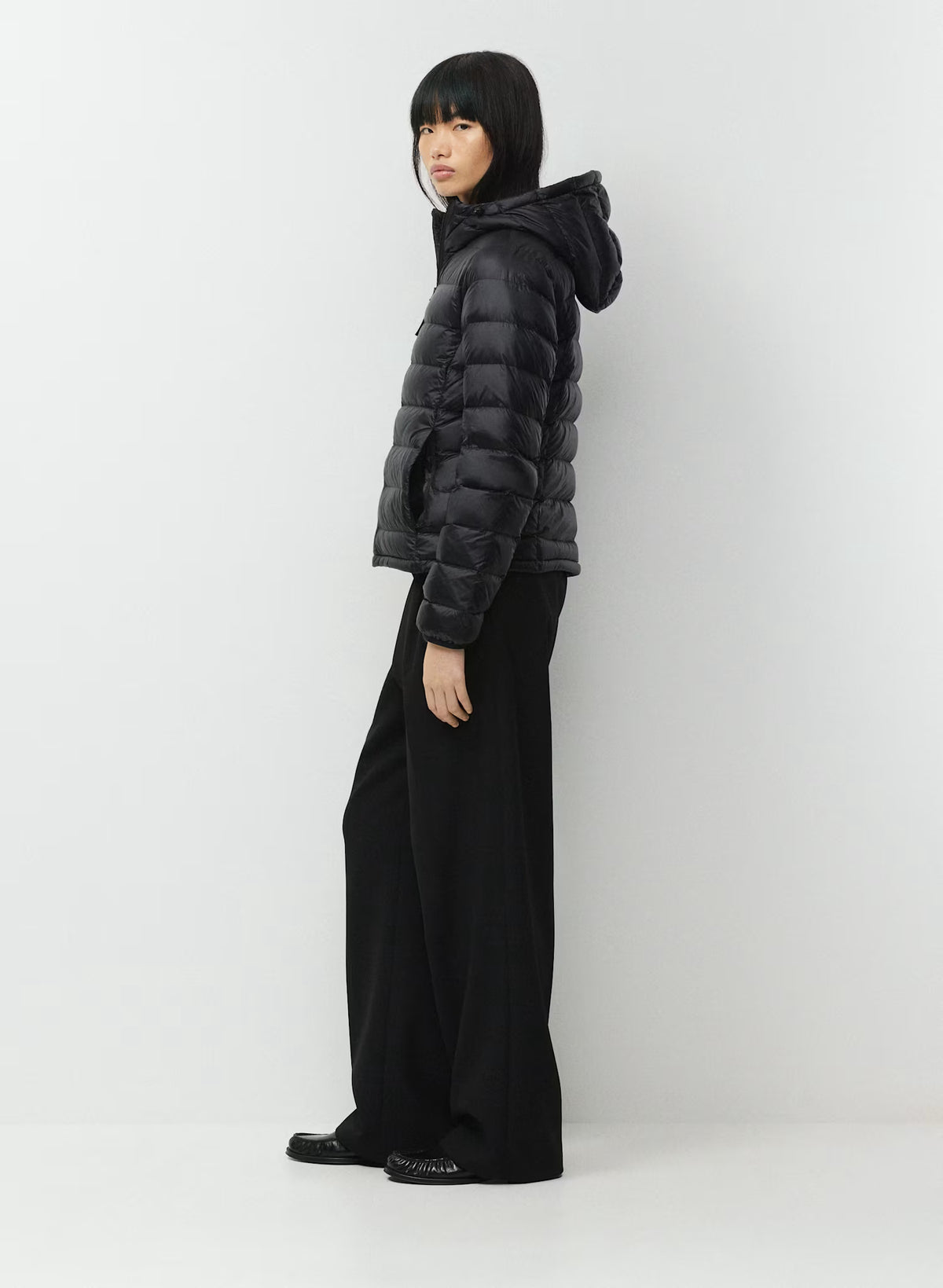 Aritzia 女生 Superpuff 好收納真羽絨外套 800 - 黑色