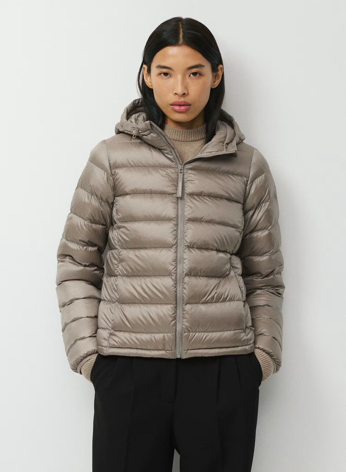 Aritzia 女生 Superpuff 好收納真羽絨外套 800 - 奶茶