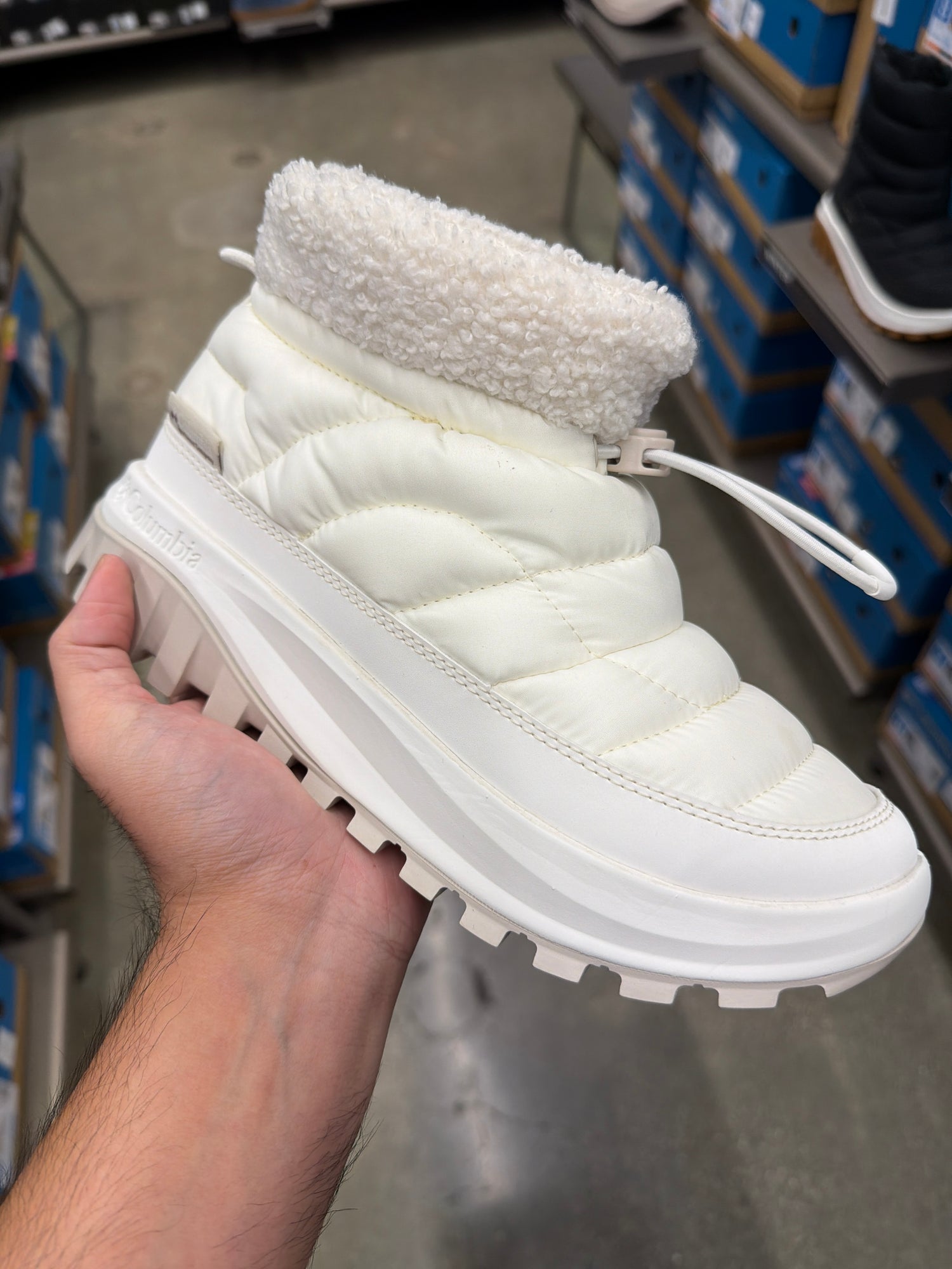 Columbia Snow 可愛銀點短靴