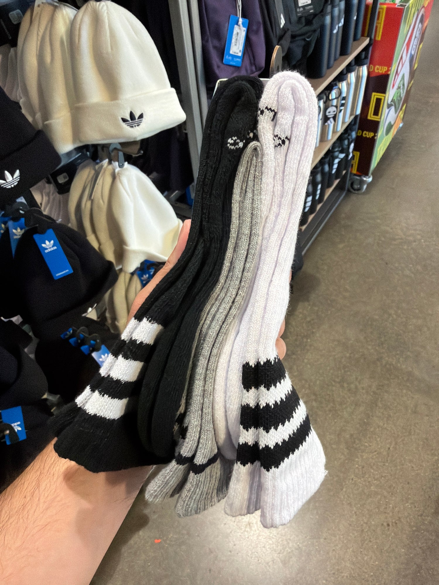 Adidas 三葉草中筒襪 三雙組 - IR1075