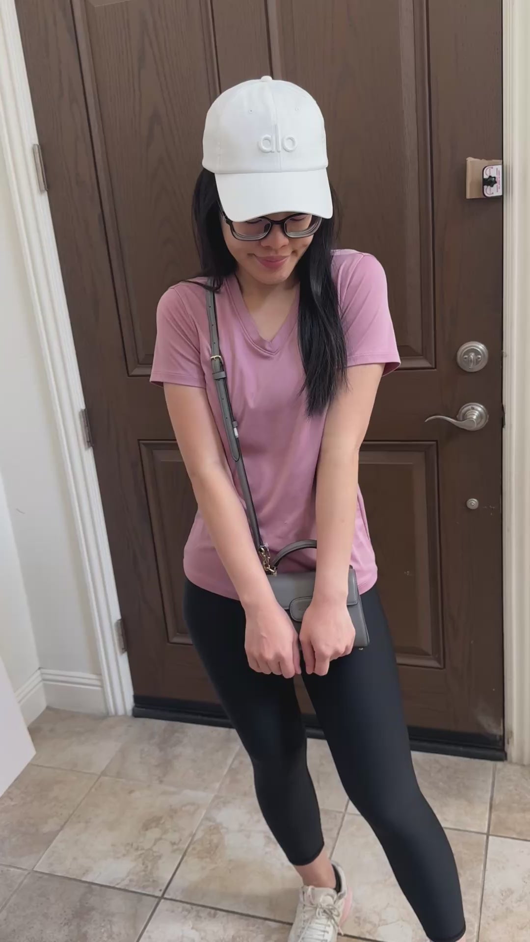 Coach outlet 手提小可愛 藕灰 18